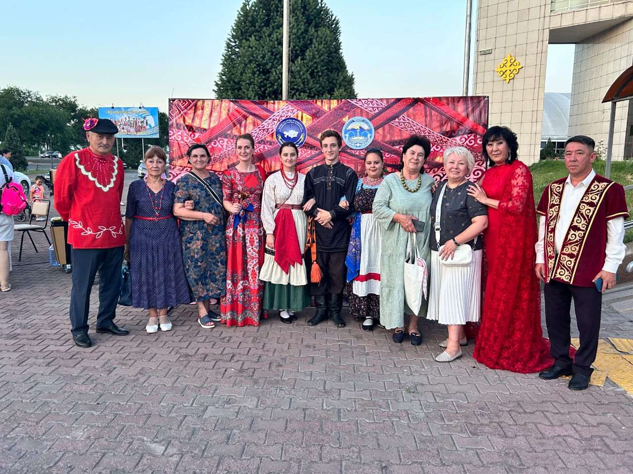 Алтайский край принял участие в творческом фестивале «Радуга Жетысу» в городе Талдыкорган Республики Казахстан